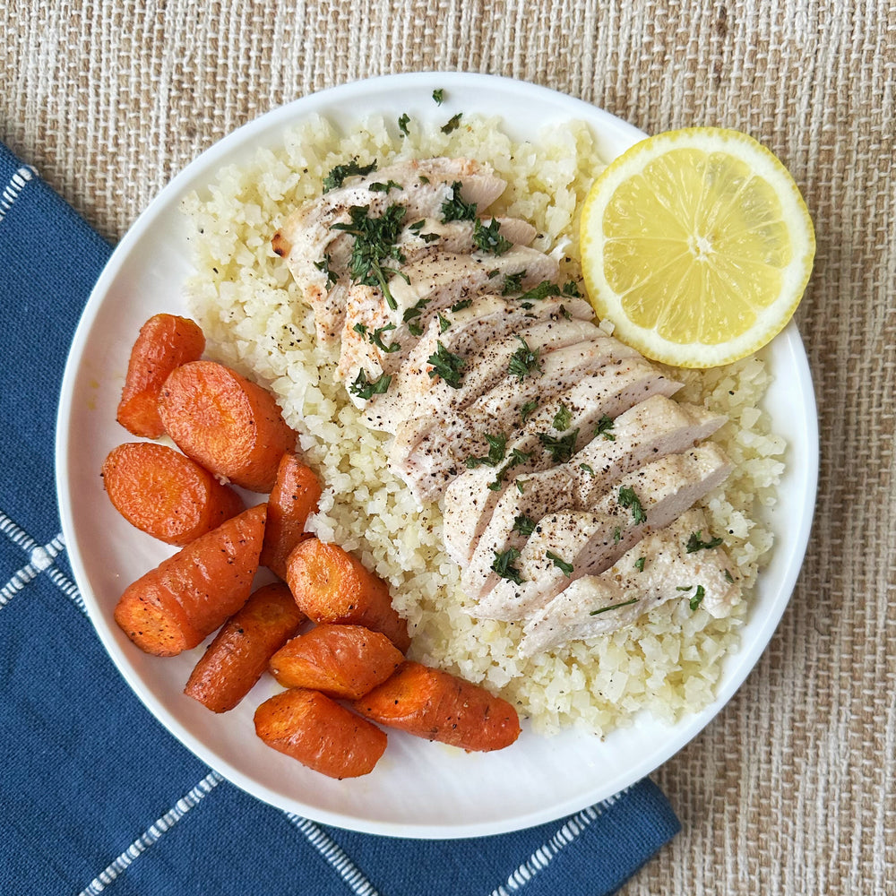 Lemon Pepper Chicken With Riced Cauliflower And Roasted Carrots (GF)