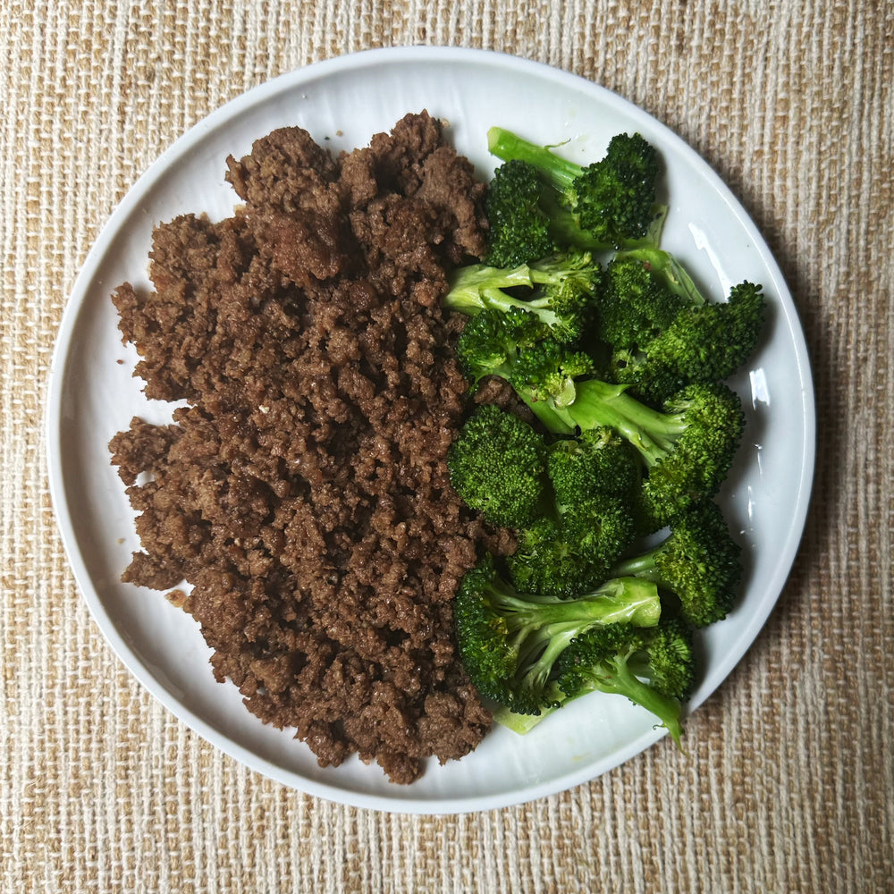 
            
                Load image into Gallery viewer, ESSENTIALS: Local Ground Beef and Roasted Broccoli (GF, DF)
            
        